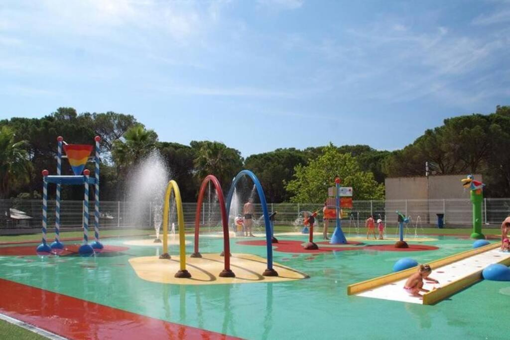 Châlet Dans Parc De Loisirs 5 étoiles * Puget-sur Argens